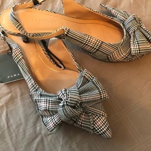 Zara sling back kitty heel shoe